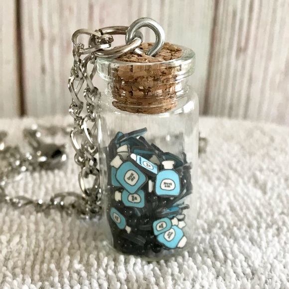 🆕 Drink Me Potions in a Jar Pendant Necklace Stainless Steel - Picture 4 of 5